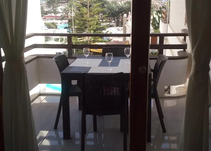 Beautiful 2 Bedroom Apartment Near Puerto Rico Beach